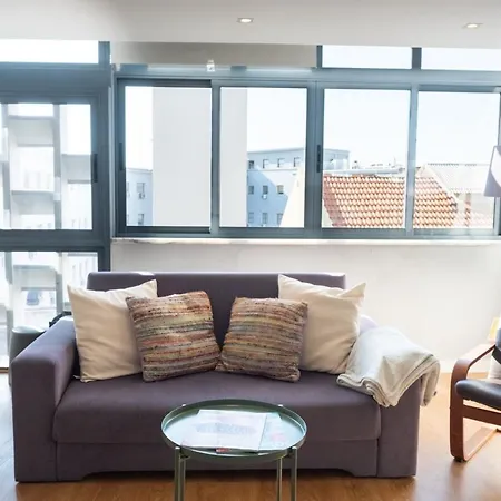 Bright & By Lovelystay Lissabon